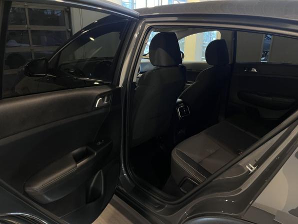 Kia Sportage IV Рестайлинг с пробегом 2021 года, цена 2 590 000 рублей, 113984 км, внедорожник, Автокод Объявления