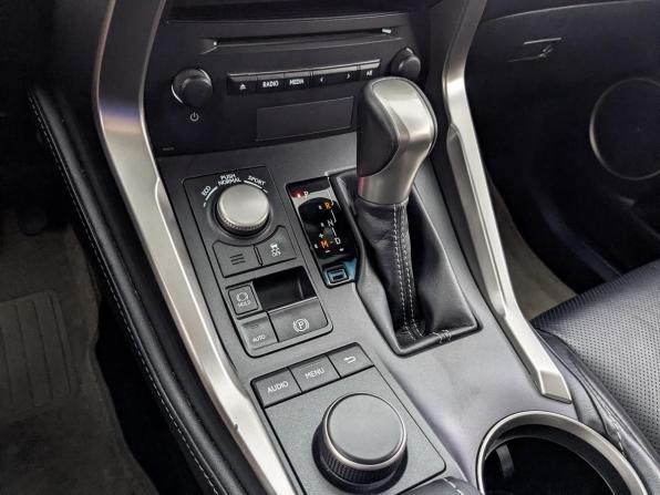 Lexus NX I с пробегом 2016 года, цена 2 515 000 рублей, 177339 км, внедорожник, Автокод Объявления