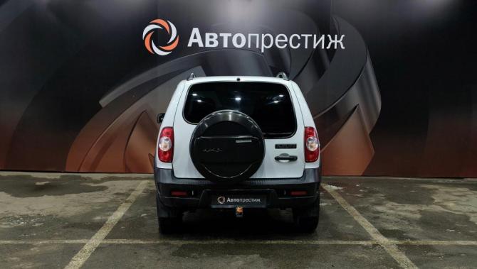 Chevrolet Niva I Рестайлинг с пробегом 2020 года, цена 889 000 рублей, 58000 км, внедорожник, Автокод Объявления