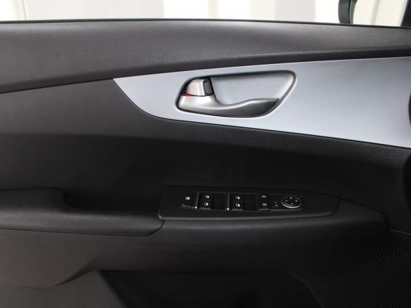 Kia Cerato IV Рестайлинг с пробегом 2021 года, цена 2 099 900 рублей, 79262 км, седан, Автокод Объявления