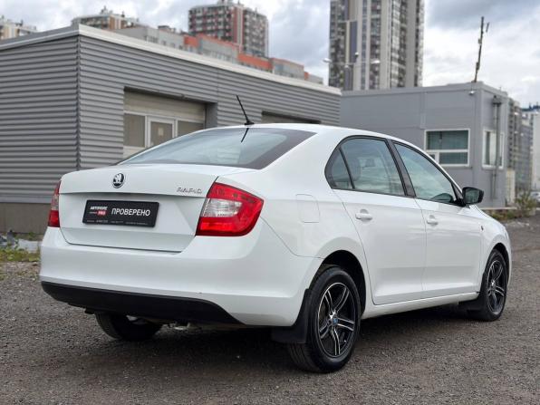 Skoda Rapid I с пробегом 2016 года, цена 835 000 рублей, 225331 км, лифтбек, Автокод Объявления