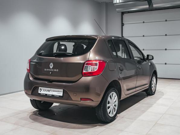 Renault Sandero II Рестайлинг с пробегом 2018 года, цена 1 010 068 рублей, 79406 км, хэтчбек, Автокод Объявления