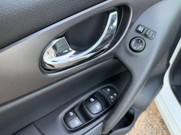 Nissan Qashqai II с пробегом 2019 года, цена 1 995 000 рублей, 79000 км, внедорожник, Автокод Объявления