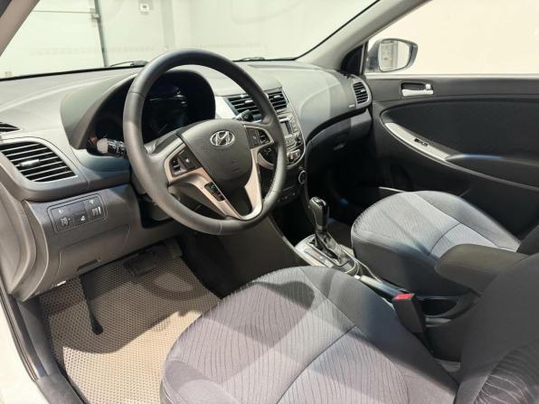 Hyundai Solaris I Рестайлинг с пробегом 2016 года, цена 1 100 000 рублей, 116787 км, седан, Автокод Объявления