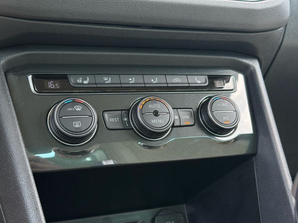 Volkswagen Tiguan II с пробегом 2019 года, цена 2 220 000 рублей, 73466 км, внедорожник, Автокод Объявления