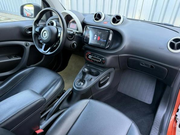 Smart Forfour II с пробегом 2018 года, цена 949 000 рублей, 75493 км, хэтчбек, Автокод Объявления