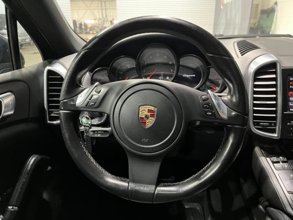 Porsche Cayenne II (958) с пробегом 2012 года, цена 2 340 000 рублей, 198000 км, внедорожник, Автокод Объявления
