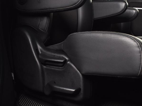 Honda Stepwgn V Рестайлинг с пробегом 2017 года, цена 2 275 995 рублей, 121736 км, минивэн, Автокод Объявления