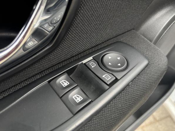 Renault Fluence I Рестайлинг с пробегом 2014 года, цена 783 000 рублей, 174703 км, седан, Автокод Объявления