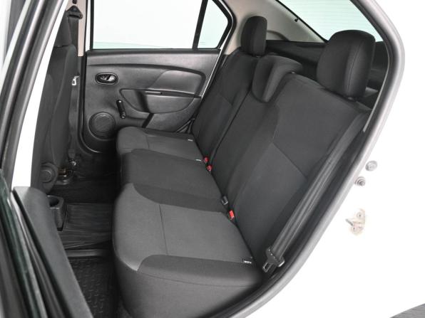 Renault Logan II с пробегом 2018 года, цена 569 000 рублей, 309981 км, седан, Автокод Объявления