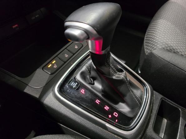 Kia Rio IV Рестайлинг с пробегом 2021 года, цена 1 835 000 рублей, 71772 км, хэтчбек, Автокод Объявления