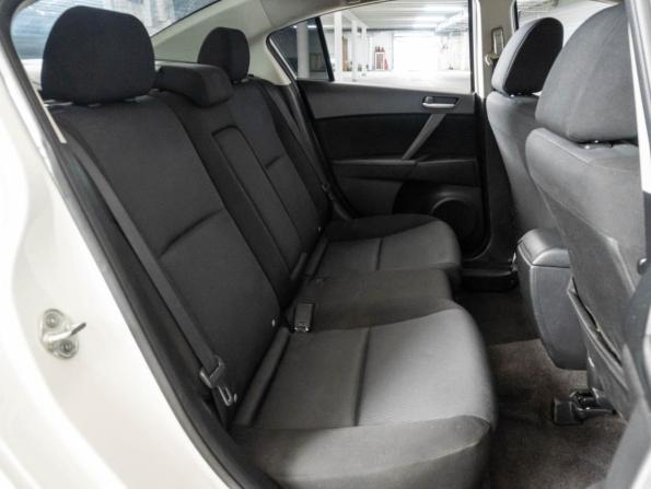 Mazda 3 II (BL) с пробегом 2010 года, цена 915 000 рублей, 267763 км, седан, Автокод Объявления