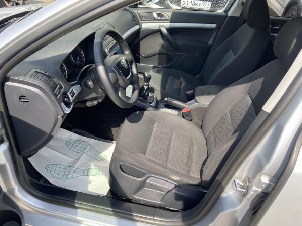 Skoda Octavia II (A5) Рестайлинг с пробегом 2010 года, цена 485 000 рублей, 482000 км, лифтбек, Автокод Объявления