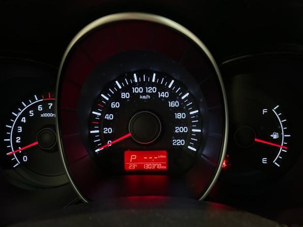 Kia Rio III Рестайлинг с пробегом 2015 года, цена 949 000 рублей, 130377 км, седан, Автокод Объявления