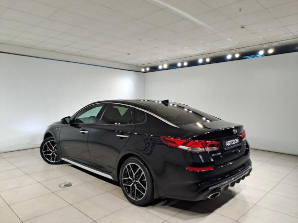 Kia Optima IV Рестайлинг с пробегом 2018 года, цена 2 490 000 рублей, 59144 км, седан, Автокод Объявления