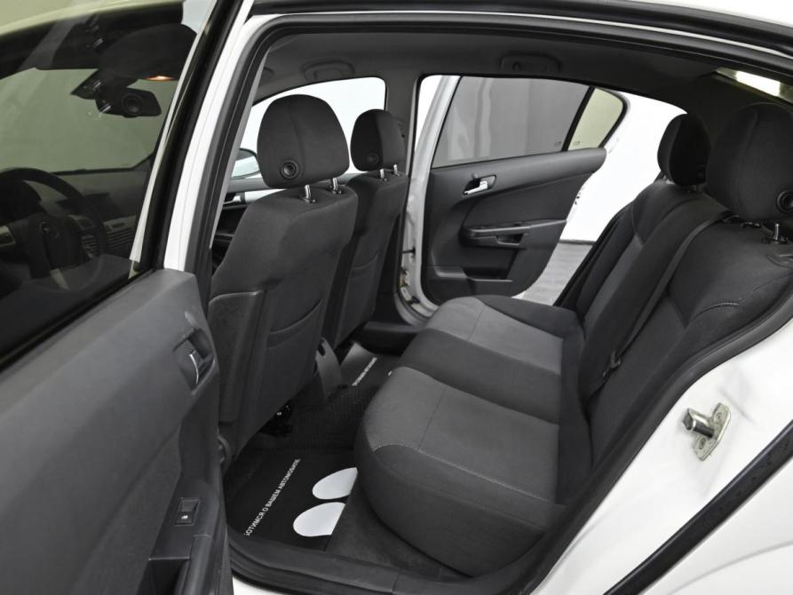Opel Astra H Рестайлинг Москва  - изображение 12