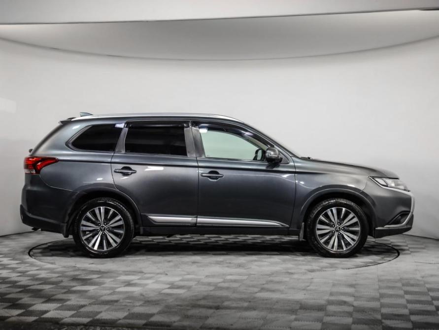 Mitsubishi Outlander III Рестайлинг 3 Санкт-Петербург  - изображение 4