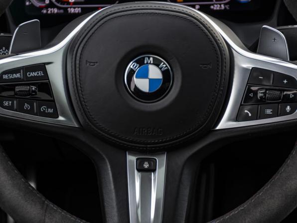 BMW 3 серии VII (G2x) с пробегом 2019 года, цена 4 900 500 рублей, 136000 км, седан, Автокод Объявления