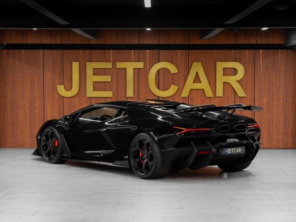 Lamborghini Revuelto с пробегом 2025 года, цена 84 000 000 рублей, 605 км, купе, Автокод Объявления