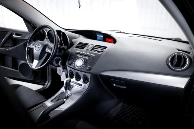 Mazda 3 II (BL) с пробегом 2011 года, цена 949 000 рублей, 342065 км, седан, Автокод Объявления