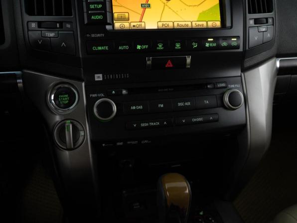 Toyota Land Cruiser 200 Series с пробегом 2010 года, цена 3 180 046 рублей, 298156 км, внедорожник, Автокод Объявления