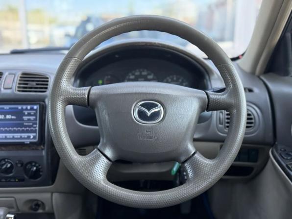 Mazda Familia VIII (BJ) с пробегом 2003 года, цена 300 000 рублей, 253510 км, седан, Автокод Объявления