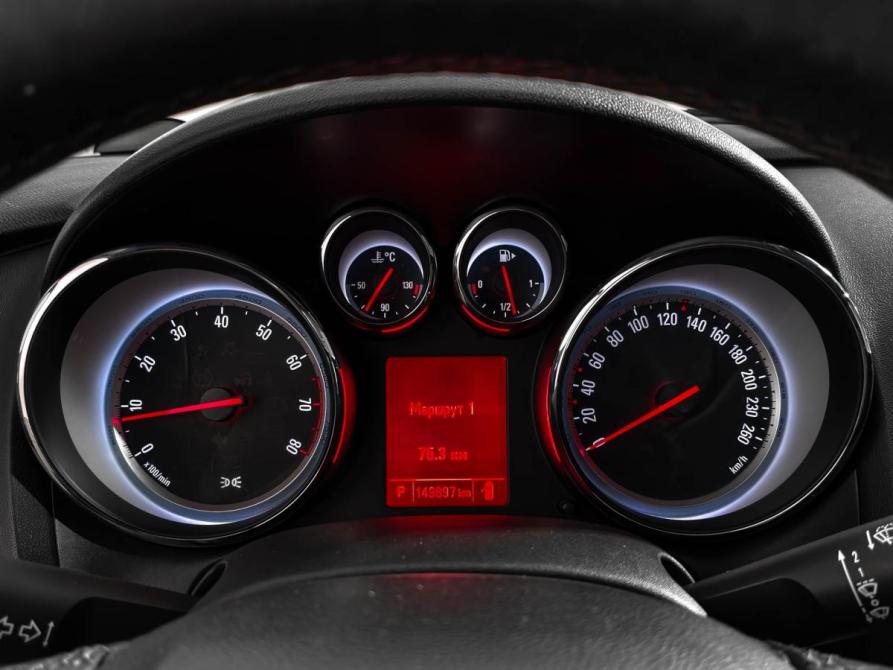 Opel Astra J Рестайлинг Санкт-Петербург  - изображение 18
