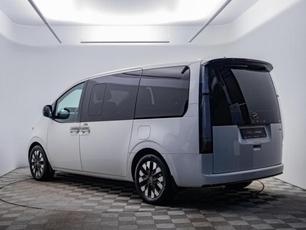 Hyundai Staria I с пробегом 2022 года, цена 5 374 000 рублей, 47000 км, минивэн, Автокод Объявления