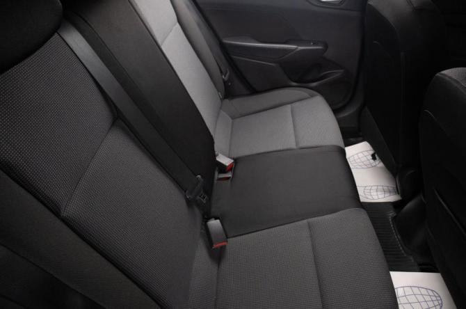 Hyundai Solaris II с пробегом 2018 года, цена 1 100 000 рублей, 214500 км, седан, Автокод Объявления