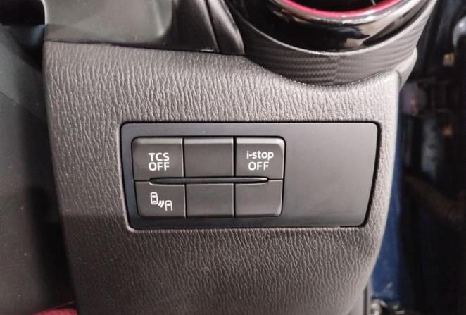 Mazda CX-3 I с пробегом 2015 года, цена 1 255 000 рублей, 132574 км, внедорожник, Автокод Объявления