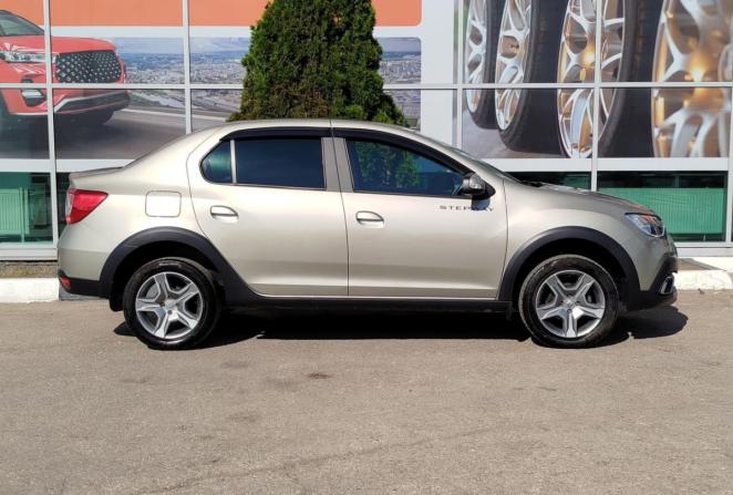 Renault Logan II Рестайлинг с пробегом 2021 года, цена 1 590 000 рублей, 24685 км, седан, Автокод Объявления