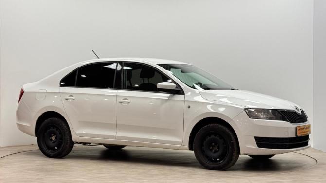 Skoda Rapid I с пробегом 2015 года, цена 690 000 рублей, 166000 км, лифтбек, Автокод Объявления