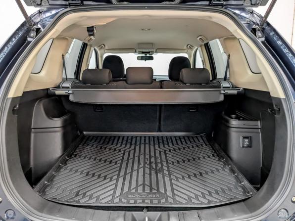 Mitsubishi Outlander III Рестайлинг 3 с пробегом 2021 года, цена 2 450 000 рублей, 90500 км, внедорожник, Автокод Объявления