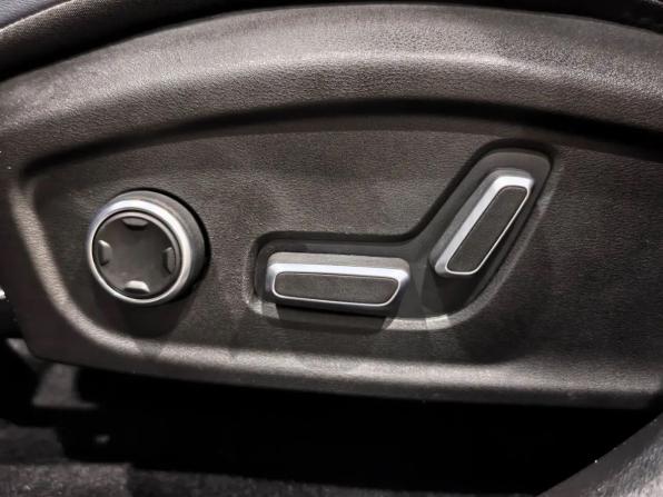 Geely Atlas II с пробегом 2024 года, цена 3 290 000 рублей, 11074 км, внедорожник, Автокод Объявления