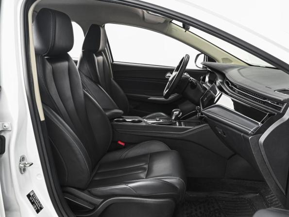 Omoda S5 с пробегом 2024 года, цена 1 575 845 рублей, 22042 км, седан, Автокод Объявления