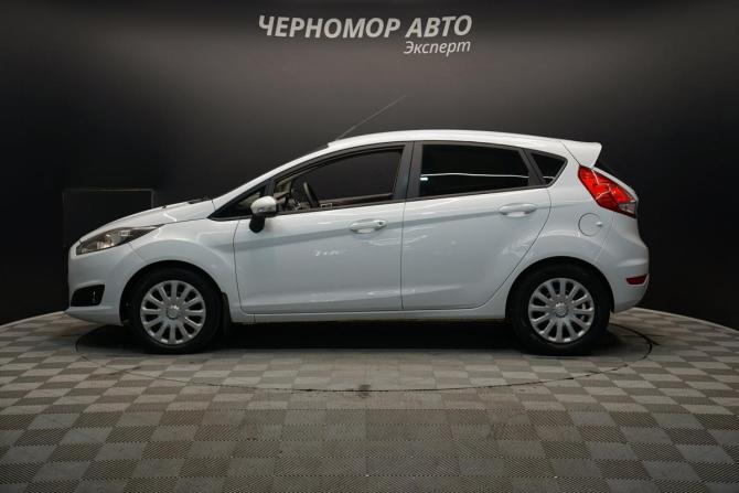 Ford Fiesta Mk6 Рестайлинг с пробегом 2015 года, цена 790 000 рублей, 200000 км, хэтчбек, Автокод Объявления