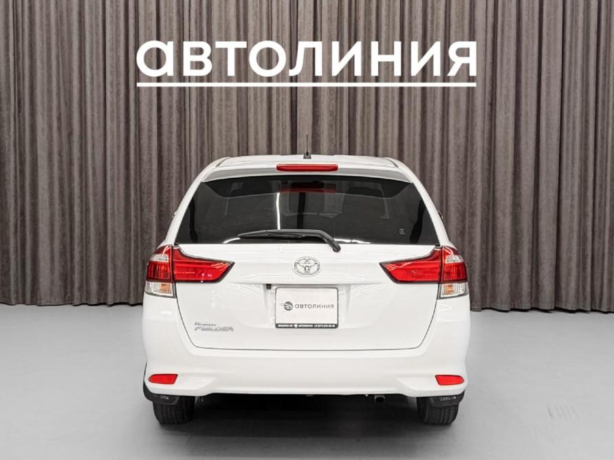 Toyota Corolla XI (E160 E170) Рестайлинг 2 Красноярск  - изображение 5