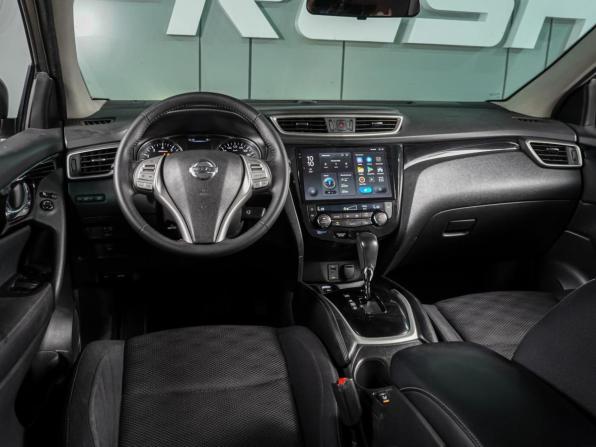 Nissan Qashqai II с пробегом 2018 года, цена 1 619 000 рублей, 116398 км, внедорожник, Автокод Объявления