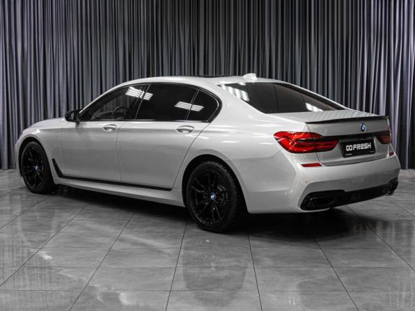 BMW 7 серии VI (G11/G12) с пробегом 2018 года, цена 4 099 000 рублей, 119424 км, седан, Автокод Объявления