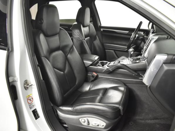 Porsche Cayenne II (958) с пробегом 2012 года, цена 2 149 900 рублей, 199828 км, внедорожник, Автокод Объявления