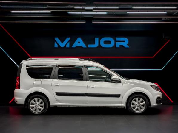 Lada (ВАЗ) Largus I Рестайлинг с пробегом 2021 года, цена 1 050 000 рублей, 120001 км, универсал, Автокод Объявления