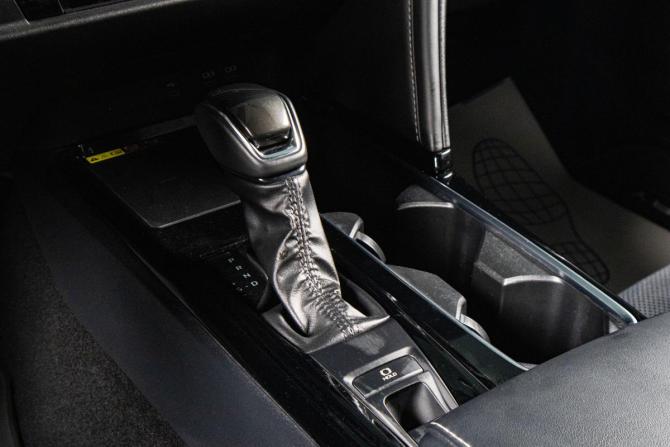 Toyota Camry IX (XV80) с пробегом 2024 года, цена 4 209 000 рублей, 24500 км, седан, Автокод Объявления