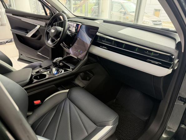 Geely Atlas II с пробегом 2024 года, цена 2 800 000 рублей, 36320 км, внедорожник, Автокод Объявления