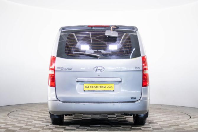 Hyundai Grand Starex I с пробегом 2012 года, цена 1 249 000 рублей, 328700 км, минивэн, Автокод Объявления