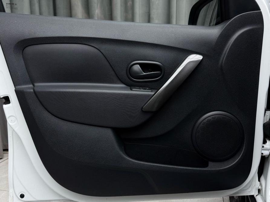 Renault Logan II Рестайлинг Ижевск  - изображение 24