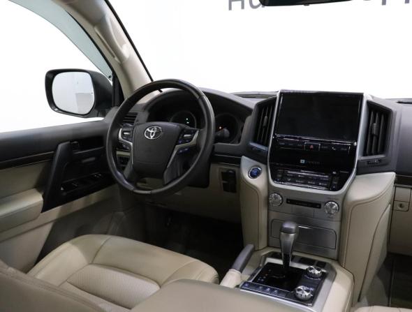 Toyota Land Cruiser 200 Series Рестайлинг 2 с пробегом 2021 года, цена 7 990 000 рублей, 49534 км, внедорожник, Автокод Объявления