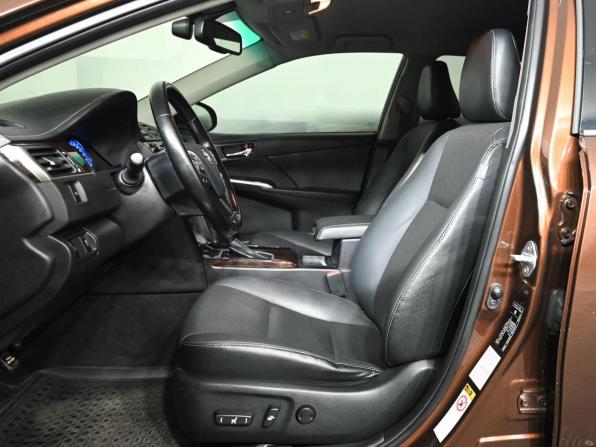 Toyota Camry VII (XV50) Рестайлинг 2 с пробегом 2017 года, цена 2 700 000 рублей, 97797 км, седан, Автокод Объявления