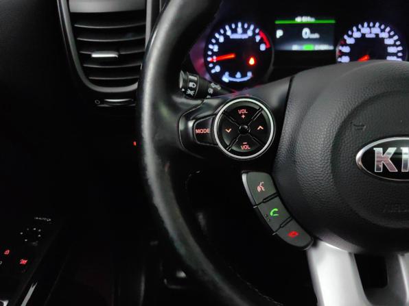 Kia Soul II Рестайлинг с пробегом 2017 года, цена 1 225 000 рублей, 214100 км, хэтчбек, Автокод Объявления