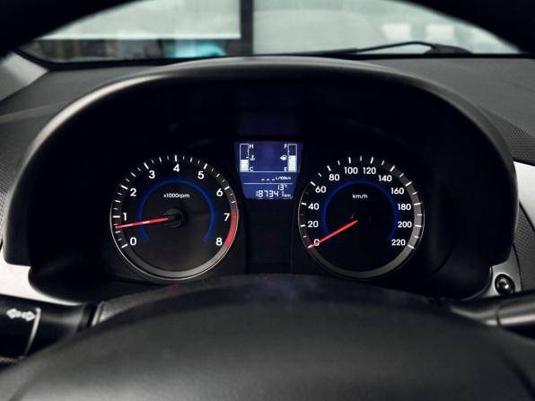 Hyundai Solaris I Рестайлинг с пробегом 2016 года, цена 969 000 рублей, 187339 км, седан, Автокод Объявления