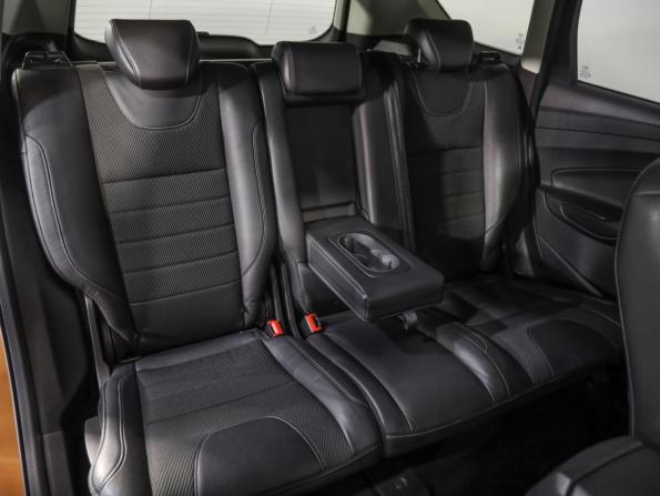 Ford Kuga II с пробегом 2015 года, цена 1 299 000 рублей, 133097 км, внедорожник, Автокод Объявления